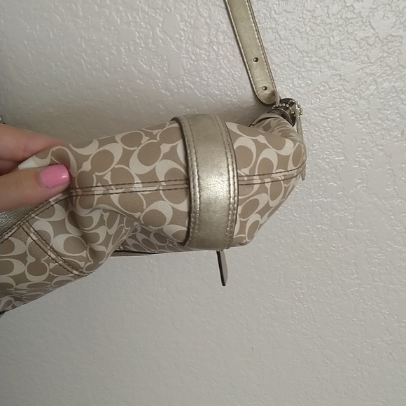 Coach heritage stripe signature C Chelsea hobo crossbody purse - Picture 5 of 10